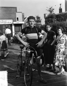 Tweedaagse ronde IJsselmeer, winnaar W. van dongen, Bestanddeelnr 906-5325