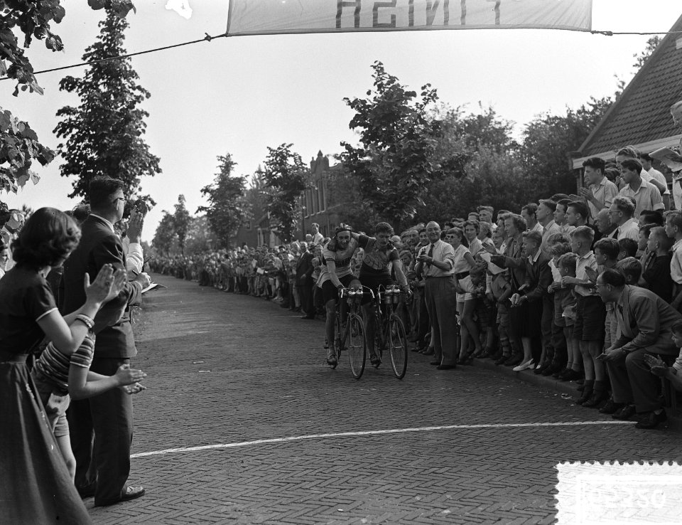 Tweedaagse ronde IJsselmeer, finish, Bestanddeelnr 906-5320