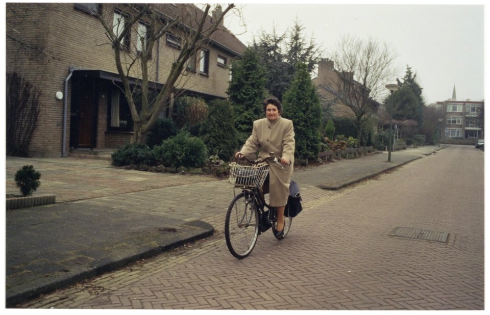 Tweede ambtstermijn voor burgemeester Dalhuisen van Bennebroek. NL-HlmNHA 54036153