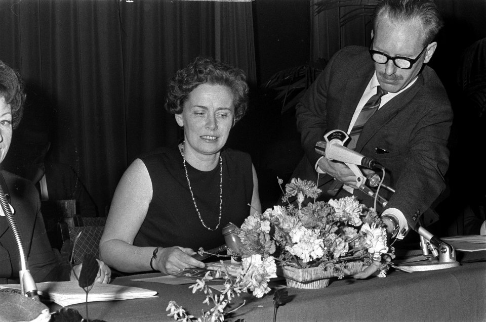 Tweedaagse Algemene Vergadering van de VVD in Groningen nr. 7 mevrouw van Some, Bestanddeelnr 922-2444