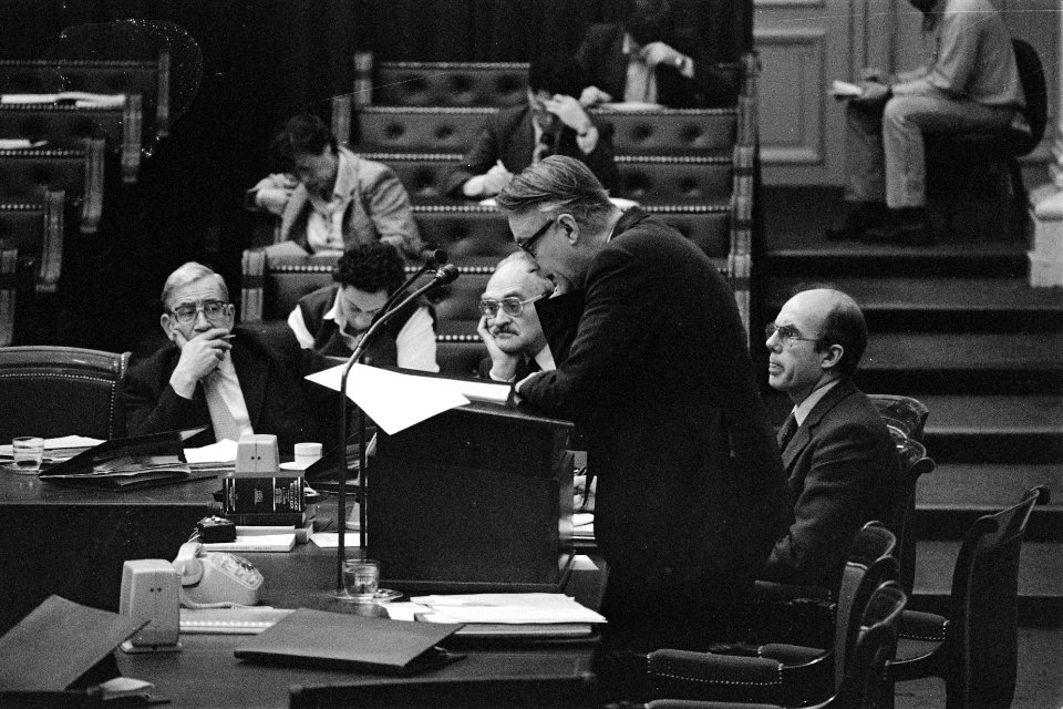 Tweede Kamer , abortuswetsontwerp antwoord regering, mw Hessel, mw Haas Berger, Bestanddeelnr 931-1761