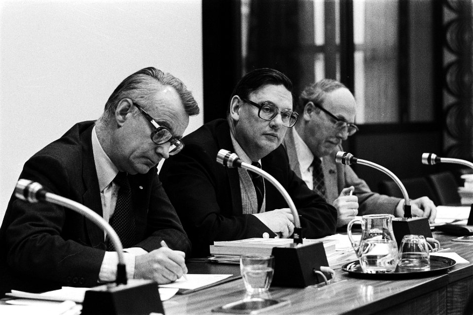 Tweede Kamer commissievergadering over kernenergie minister Ginjaar, ministe, Bestanddeelnr 930-6881