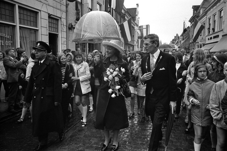 Tweede dag wandeling door Elburg met de burgemeester, Bestanddeelnr 925-5901