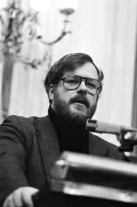 Tweede Kamer bespreekt begroting Buitenlandse Zaken Woltgens (PvdA) aan het woo, Bestanddeelnr 930-1133