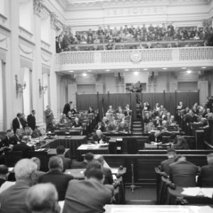 Tweede Kamer debat inzake Nieuw-Guinea kwestie, overzicht, Bestanddeelnr 913-9516