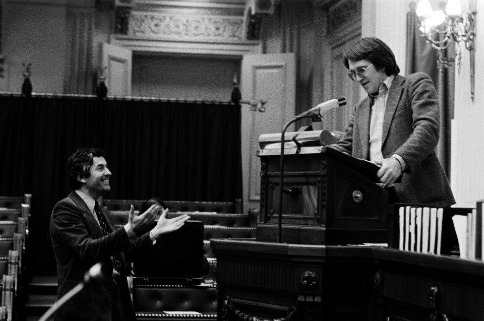 Tweede Kamer debat loonpauze Lubbers (links) contra Kombrink, Bestanddeelnr 930-6352