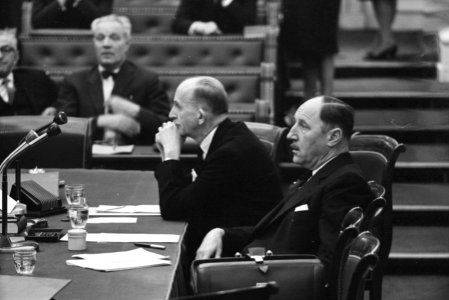 Tweede Kamer bijeen. Behandeling begroting van Buitenlandse Zaken . Minister Lun, Bestanddeelnr 914-6914