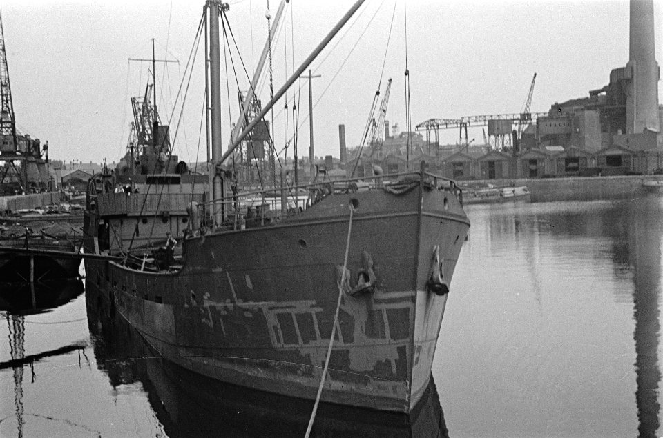 Tweede wereldoorlog, marine, koopvaardijvloten, kustvaarders, Groot-Brittannië, Bestanddeelnr 935-2828
