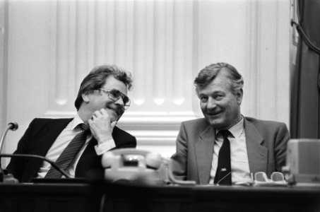 Tweede Kamer debat 1 juli maatregelen staatssecretaris De Graaf (l) en minist, Bestanddeelnr 932-9929