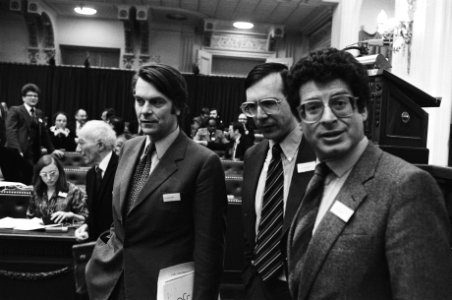 Tweede Kamer conferentie Olympische Spelen en mensenrechten vlnr. David Ow…, Bestanddeelnr 930-7646