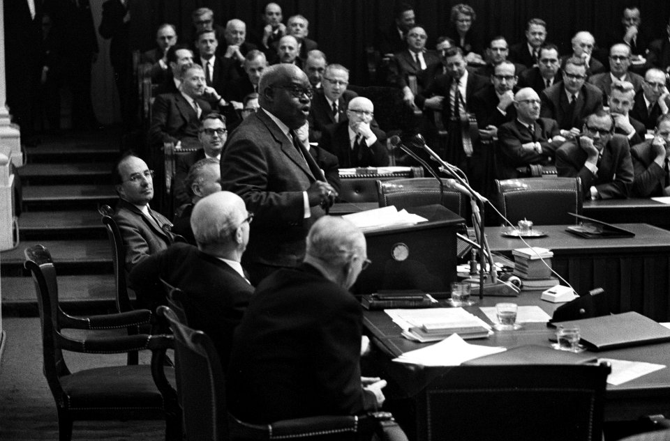 Tweede Kamer behandeling toestemmingswet, Minister Einaart aan het woord, Bestanddeelnr 918-4293