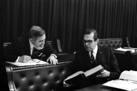 Tweede Kamer behandeling begroting financien. Biesheuvel (AR-fractievoorzitter) , Bestanddeelnr 922-9815