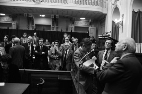 Tweede Kamer debat over datum debat loonwet rechts Den Uyl met op de achtergron, Bestanddeelnr 930-7283