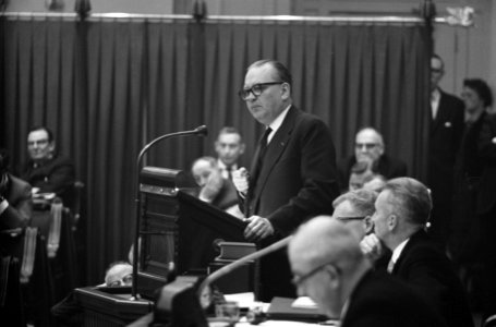Tweede Kamer debat inzake Nieuw-Guinea, Bestanddeelnr 913-7348