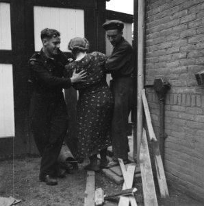 Tweede wereldoorlog, vernielingen, Bestanddeelnr 900-6196 photo