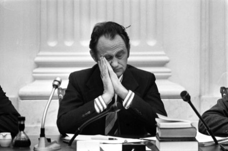 Tweede Kamer behandeling brief regering over loonmaatregel 25 slapende ministe, Bestanddeelnr 928-3069