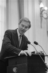 Tweede Kamer voorjaarsnota minister Ruding tijdens zijn antwoord, Bestanddeelnr 934-0254