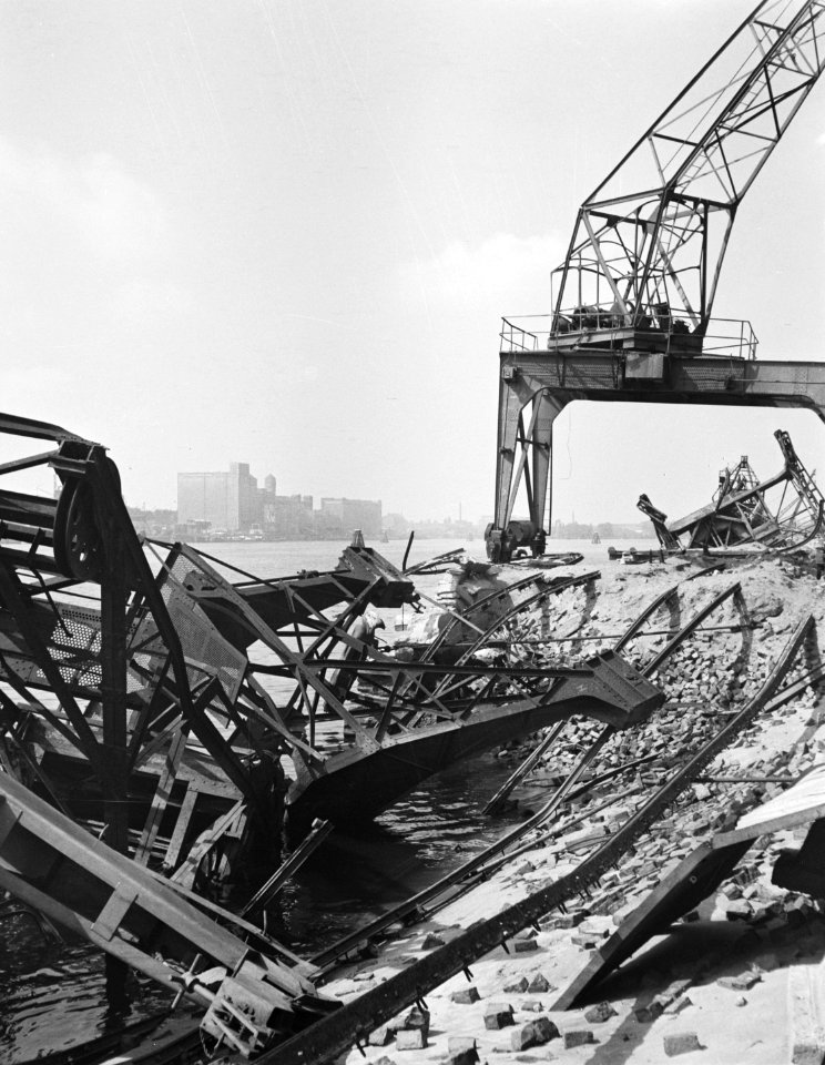 Tweede wereldoorlog, vernielingen, Bestanddeelnr 900-6194