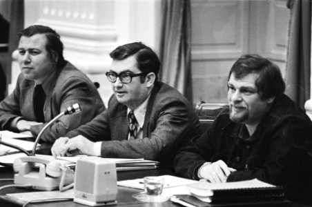 Tweede Kamer Volkshuisvesting vlnr staatssecretaris Van Dam , minister Gr, Bestanddeelnr 928-9290