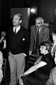 Tweede Kamer verkiezingen 1981 verkiezingsbijeenkomst PPR in Artis 2, 3 v.l.n, Bestanddeelnr 931-5111