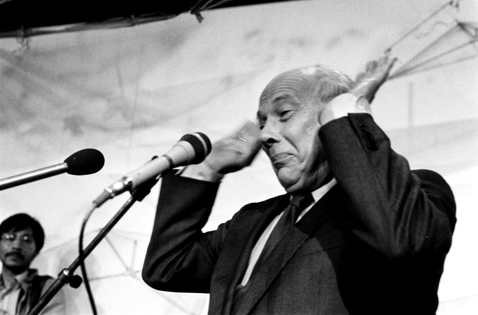 Tweede Kamer verkiezingen 1981 verkiezingsbijeenkomst PvdA in gebouw de Lantare, Bestanddeelnr 931-5099