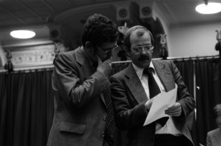 Tweede Kamer UCN-debat, Van Houwelingen (l) met Ter Beek, Bestanddeelnr 929-9096