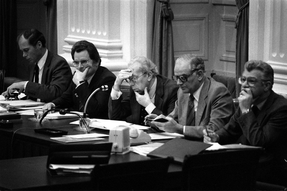 Tweede Kamer regering, vlnr Beelaerts van Blokland , staatssecretaris De Graa, Bestanddeelnr 931-1995