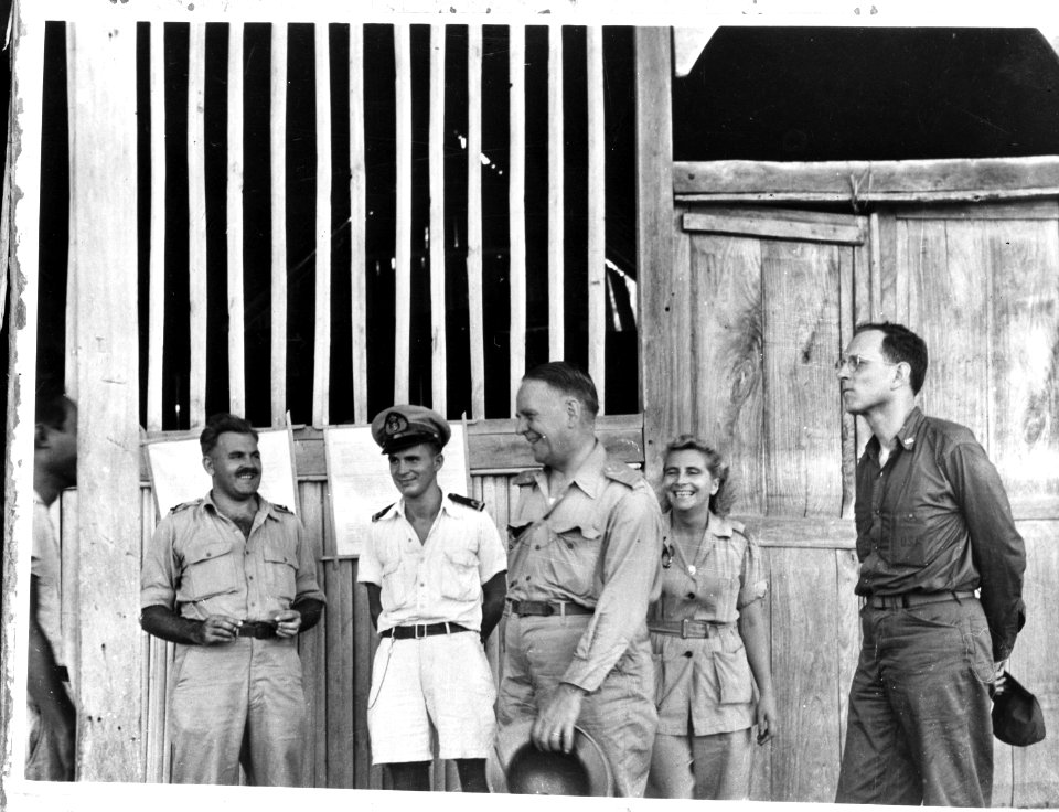 Tweede wereldoorlog, heren, uniformen, militairen, Nederlands-Indië, Indonesië, Bestanddeelnr 935-3338