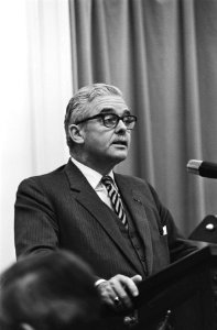 Tweede Kamer rijksbegroting van Justitie en Binnenlandse Zaken , Den Haag mr, Bestanddeelnr 923-9796