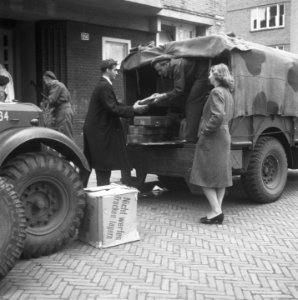 Tweede wereldoorlog, voedselvoorzieningen, Bestanddeelnr 900-6129