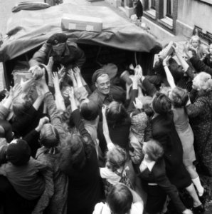 Tweede wereldoorlog, voedselvoorzieningen, Bestanddeelnr 900-6138