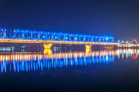 The scenery the dark night reflection