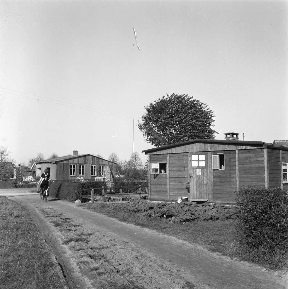 Tweede wereldoorlog, hout, woningen, Bestanddeelnr 901-0060
