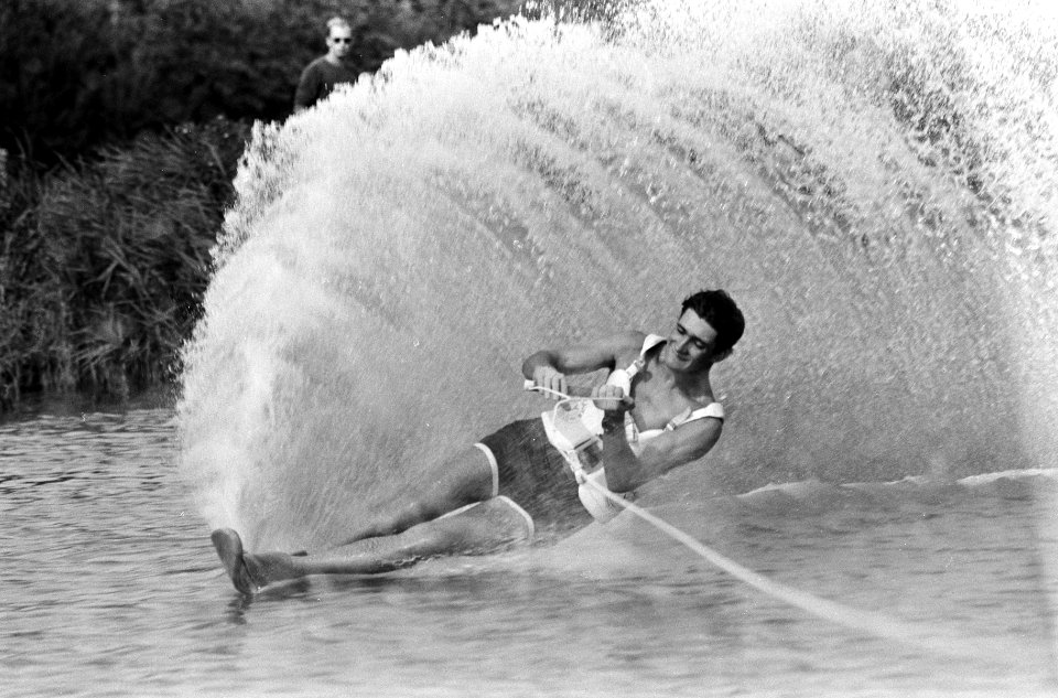 Training Europese Kampioenschappen Waterski op Bosbaan. Alan Murray in aktie (Ie, Bestanddeelnr 920-5830