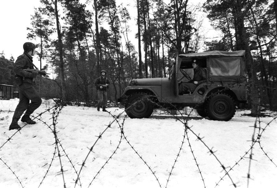 Training militairen ivm uitzending naar Libabon in VN-verband bij Korps Comma, Bestanddeelnr 930-1027