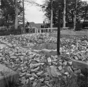 Tweede wereldoorlog, ruïnes, Bestanddeelnr 901-0042 photo