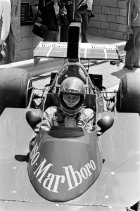 Training Grand Prix op Zandvoort Gijs van Lennep tijdens training, Bestanddeelnr 927-2734