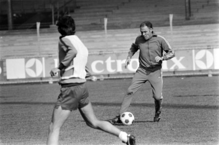 Training FC Barcelona ivm Europacupwedstrijd tegen AZ67 Rinus Michels tijden, Bestanddeelnr 929-3960