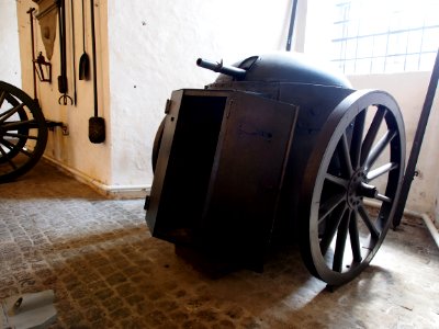 Transpotable cartridge gun tower at the Royal Danish Arsenal Museum (Copenhagen), pic2