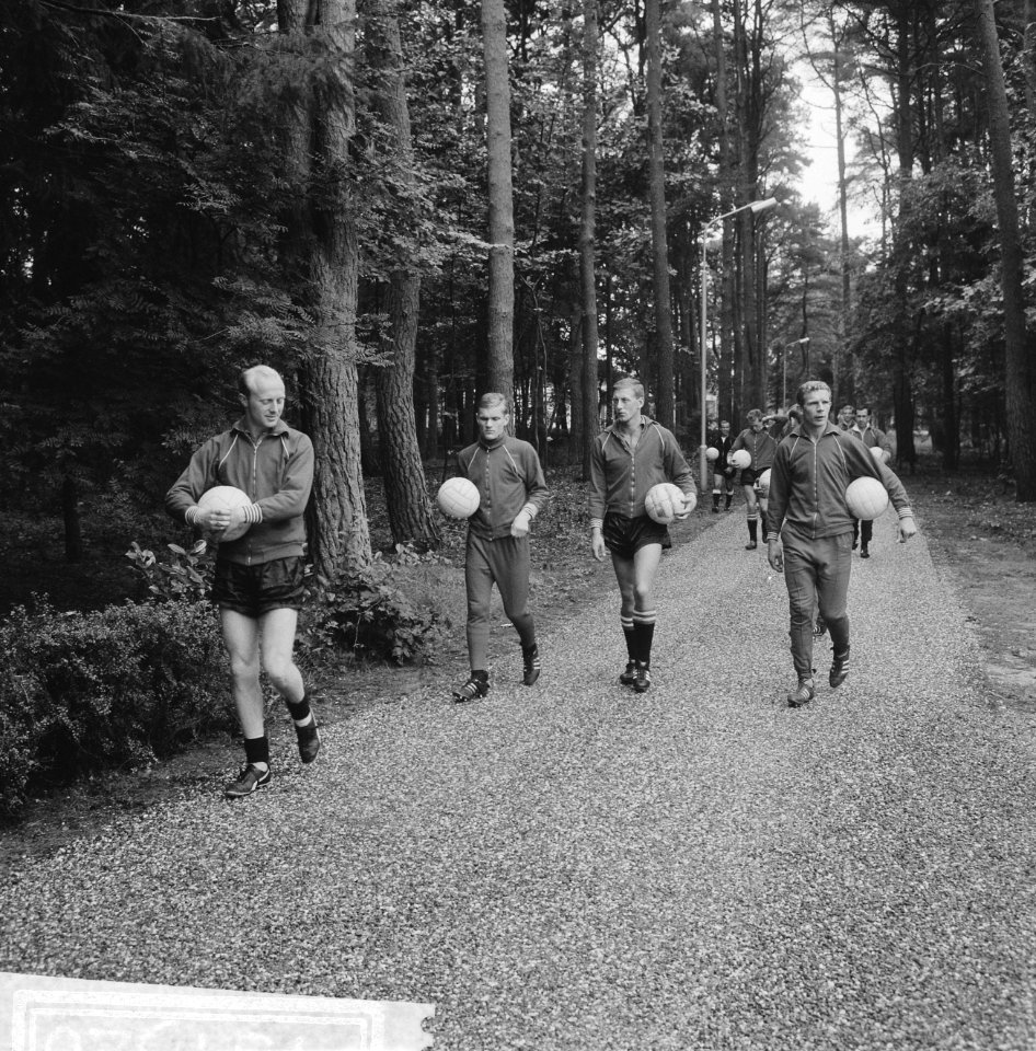 Training Feyenoord, Bestanddeelnr 918-1520
