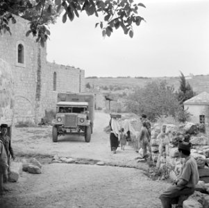 Transportwagen van een israelische medische colonne van de medische dienst Magen, Bestanddeelnr 255-0957