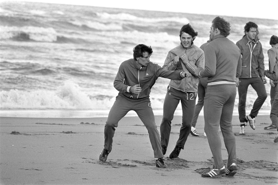 Training Ajax in Wassenaar Ruud Geels (l) en Meyer tijdens training, Ruud Krol , Bestanddeelnr 929-4171