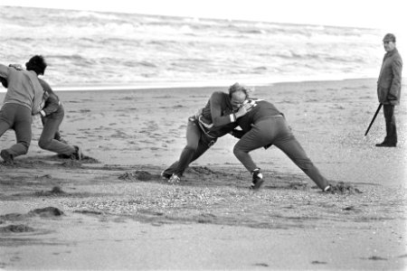 Training Ajax in Wassenaar Ruud Geels (l) en Meyer tijdens training, Ruud Krol , Bestanddeelnr 929-4170