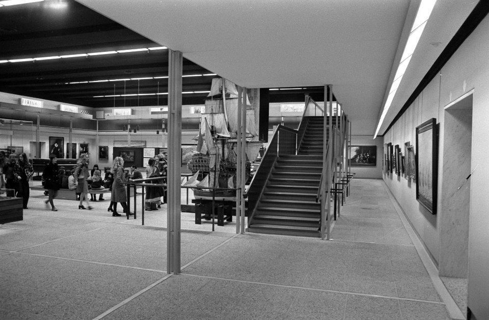 Trap in Rijksmuseum, opdracht RVD, Bestanddeelnr 925-4560