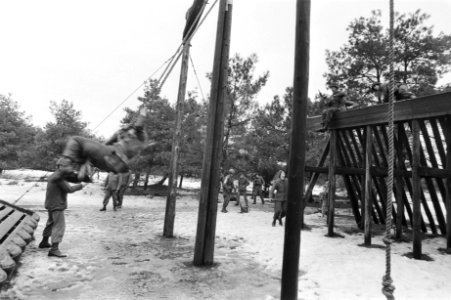 Training militairen i.v.m. uitzending naar Libabon in VN-verband bij Korps Comma, Bestanddeelnr 930-1039