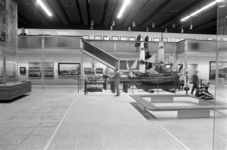 Trap in Rijksmuseum, opdracht RVD, Bestanddeelnr 925-4561