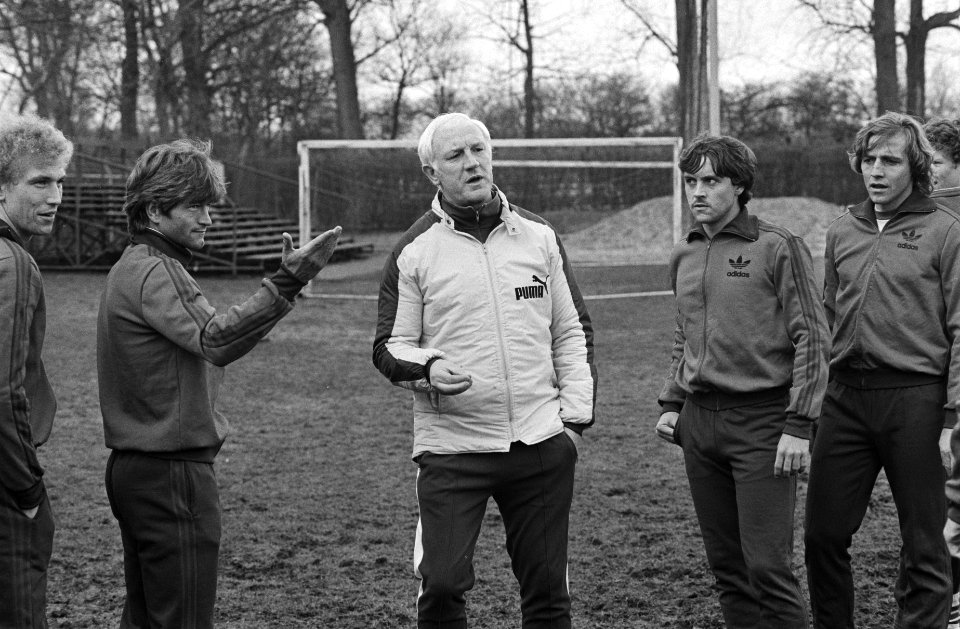 Training AZ67 i.v.m. Europacup-III wedstrijd tegen Lokeren v.l.n.r. Jan Peters ,, Bestanddeelnr 931-3759