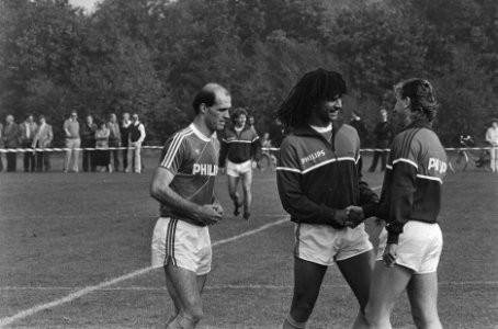 Trainingskamp Nederlands Elftal op Papendal in verband met interlandHongarije , Bestanddeelnr 933-7857