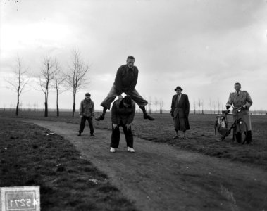 Training Jan de Bruin met Theo Huizenaar, Bestanddeelnr 904-5271