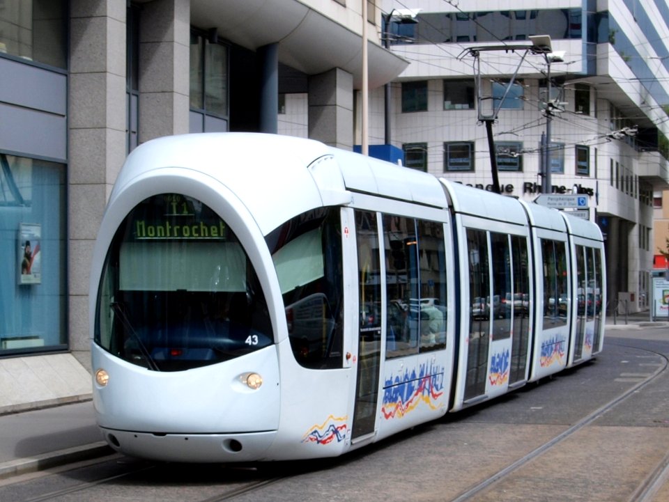 Tram car 43, Line T1 towards Montrochet at Lyon, p1